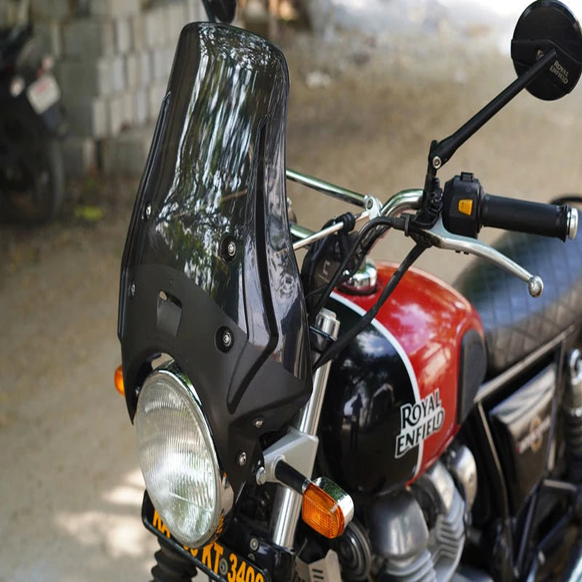 "WANDERER" Premium Windshield for Royal Enfield Interceptor 650 - Smoked V2 (Version 2)